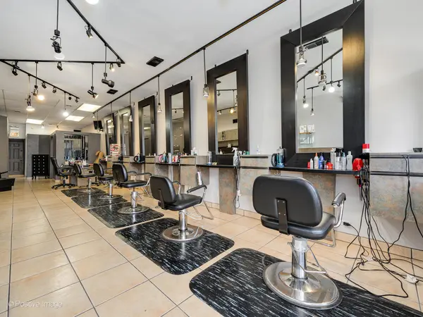 5924 W Lawrence AVE, Chicago, IL 60630