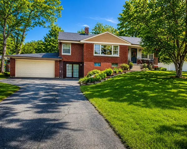 22W130 Irving Park RD, Roselle, IL 60172