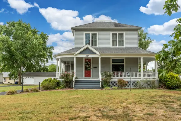 535 E Main ST, Duquoin, IL 62832