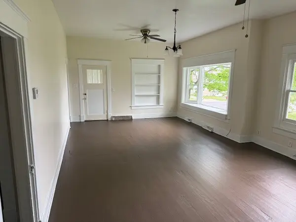 315 W Walnut ST, Carbondale, IL 62901