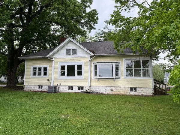 315 W Walnut ST, Carbondale, IL 62901