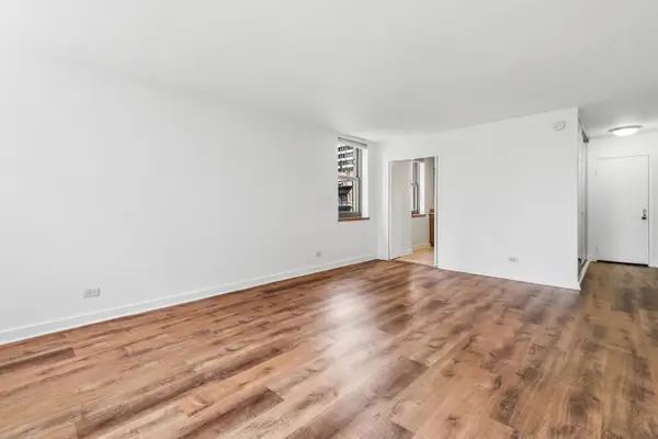 253 E Delaware PL #7H, Chicago, IL 60611