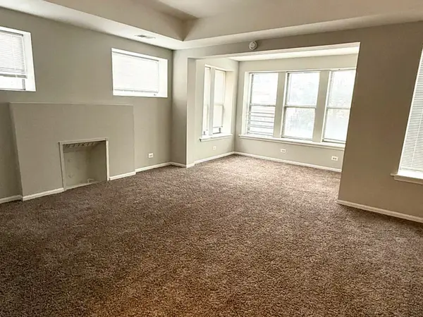 6143 S Woodlawn AVE #1, Chicago, IL 60637
