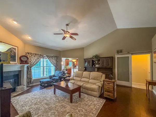 3907 Boulder Ridge DR, Champaign, IL 61822