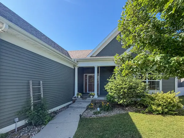 3907 Boulder Ridge DR, Champaign, IL 61822
