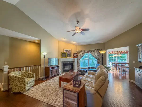 3907 Boulder Ridge DR, Champaign, IL 61822