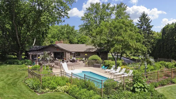 40484 Sunset DR N, Antioch, IL 60002