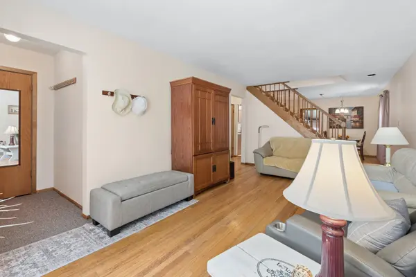 2009 Keeney ST, Evanston, IL 60202