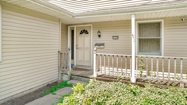 2305 Whitson CIR, Urbana, IL 61801