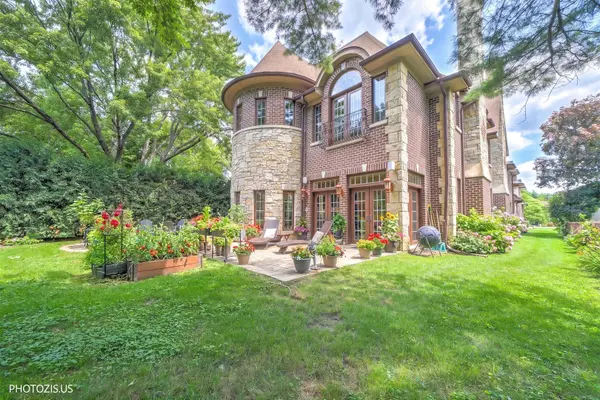2895 Keystone RD, Northbrook, IL 60062