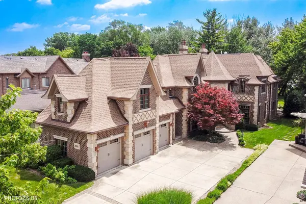 2895 Keystone RD, Northbrook, IL 60062