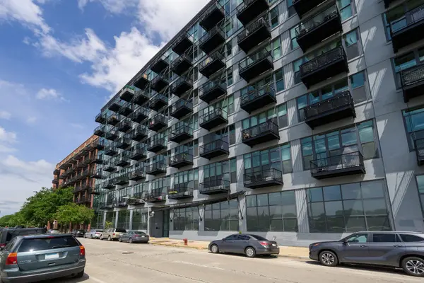 1224 W Van Buren ST #604, Chicago, IL 60607