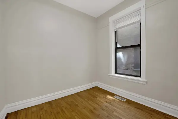 614 S Loomis ST #1, Chicago, IL 60607