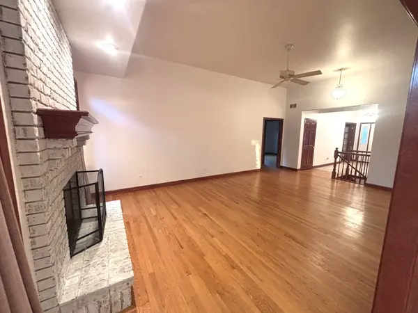 720 Evergreen LN, Sugar Grove, IL 60554