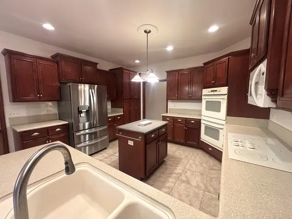 720 Evergreen LN, Sugar Grove, IL 60554