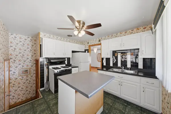 624 MARSHALL AVE, Bellwood, IL 60104