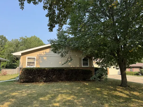 1616 Margaret LN, Dekalb, IL 60115