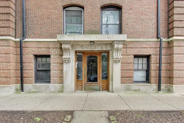 1453 E 56th ST #3W, Chicago, IL 60637