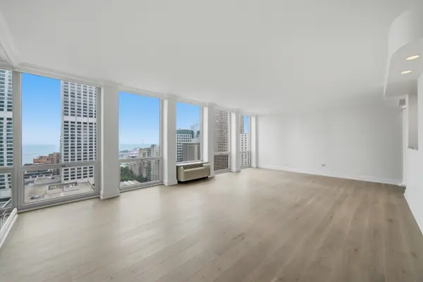 111 E Chestnut ST #38F, Chicago, IL 60611