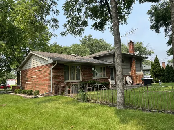12923 S Forestview RD, Palos Heights, IL 60463