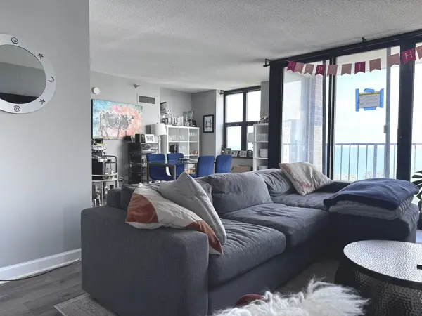 3660 N Lake Shore DR #2401, Chicago, IL 60613