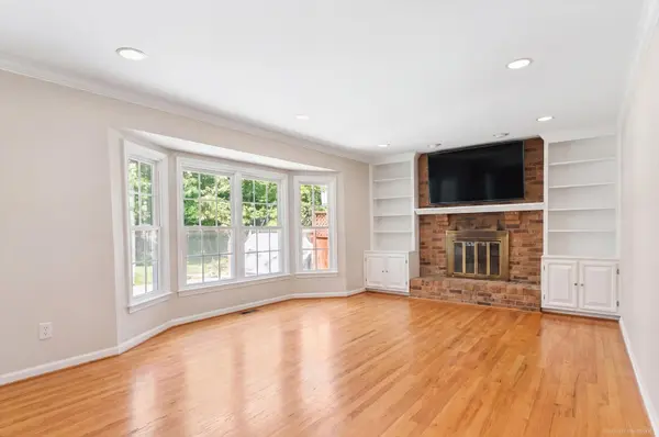 1527 Abbotsford DR, Naperville, IL 60563
