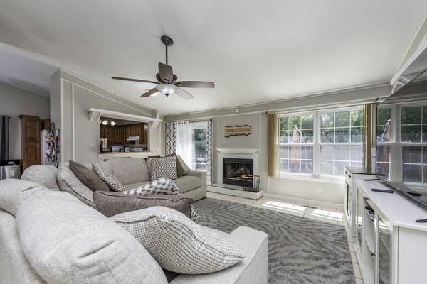 3609 Harbor Ridge DR, Zion, IL 60099