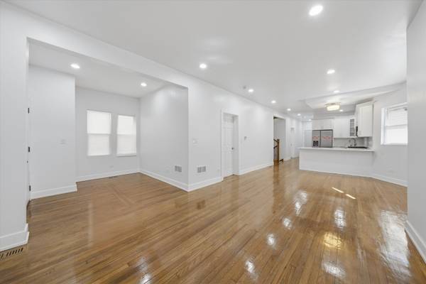 7607 S May ST, Chicago, IL 60620
