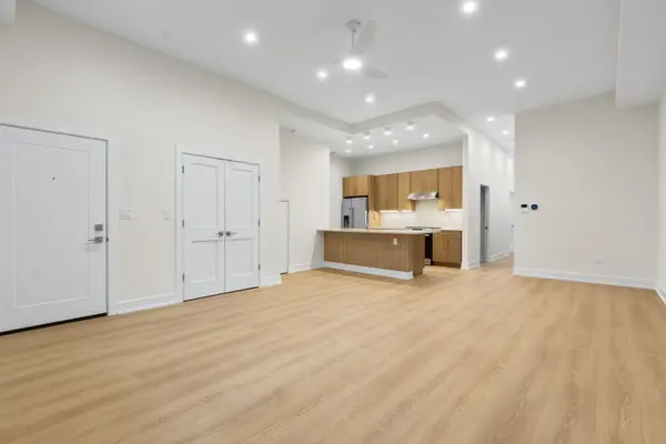 1246 W Bryn Mawr AVE #1, Chicago, IL 60660
