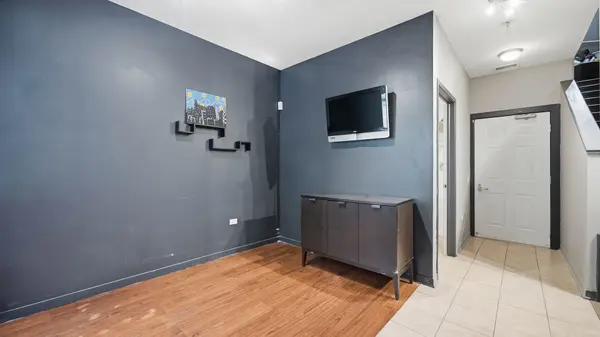510 W Elm ST #1033, Chicago, IL 60610