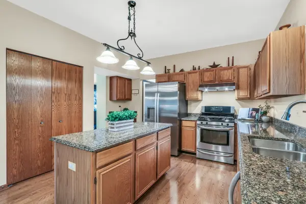 2543 Acorn DR, Round Lake Beach, IL 60073