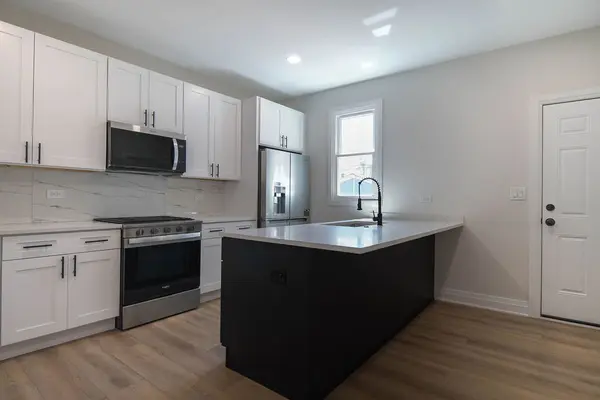 2250 N Kostner AVE, Chicago, IL 60639