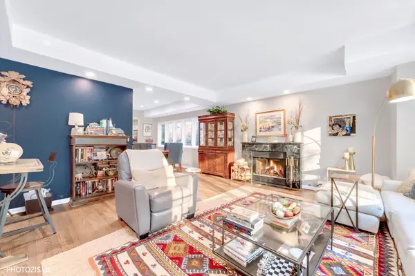 1647 N Winchester AVE #A, Chicago, IL 60622