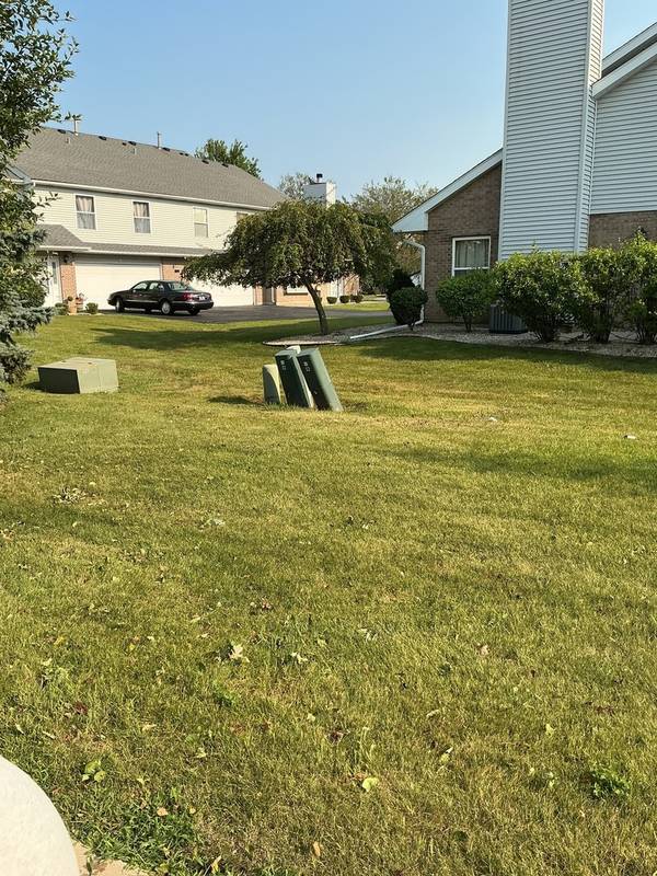 5613 W Sutton PL, Monee, IL 60449