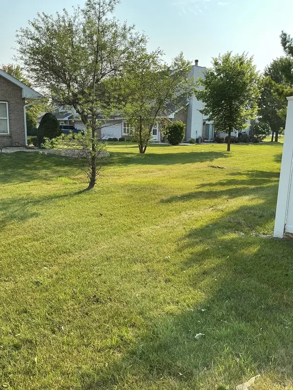 5613 W Sutton PL, Monee, IL 60449