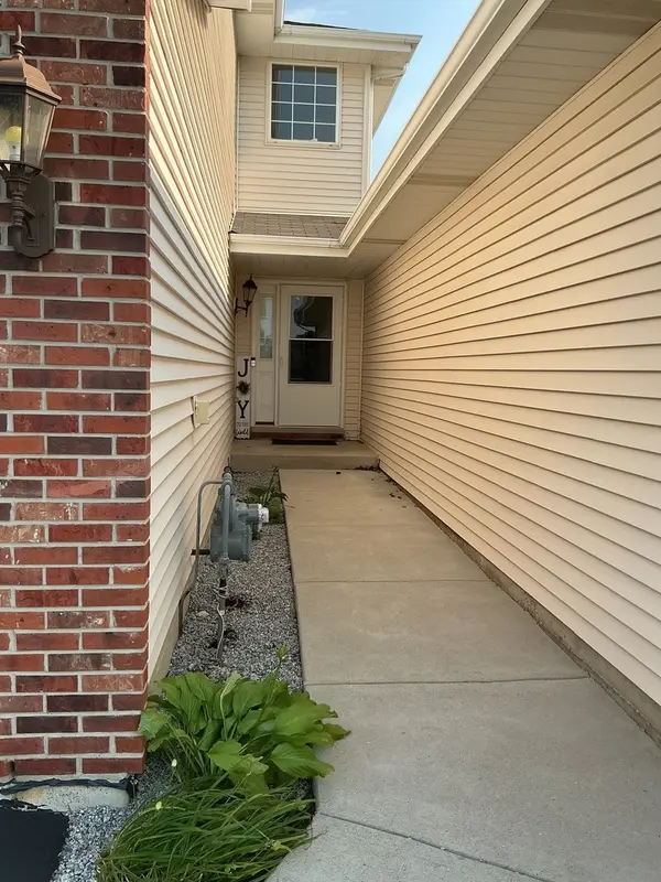 5613 W Sutton PL, Monee, IL 60449