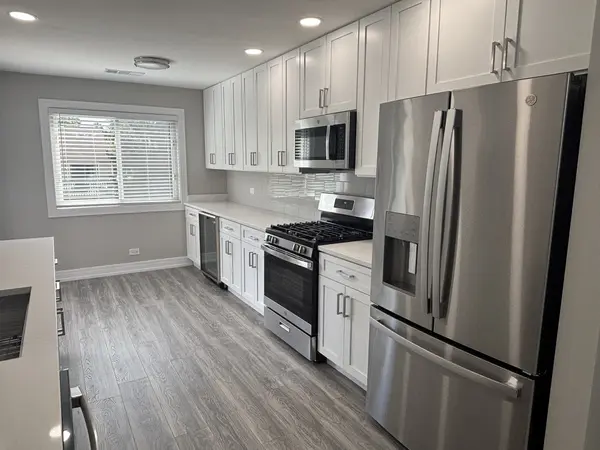 282 Pembridge LN #A2, Schaumburg, IL 60193