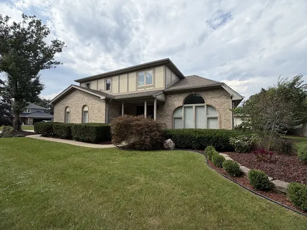 15 Meagan LN, Lemont, IL 60439