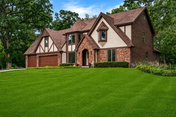 40W815 S Bridle Creek DR, St. Charles, IL 60175