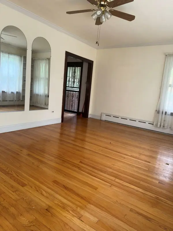 10753 S Hale AVE, Chicago, IL 60643