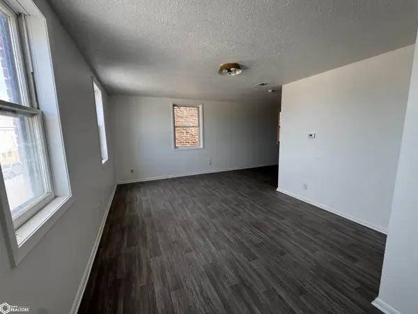 17 W 4Th ST, Atlantic, IA 50022