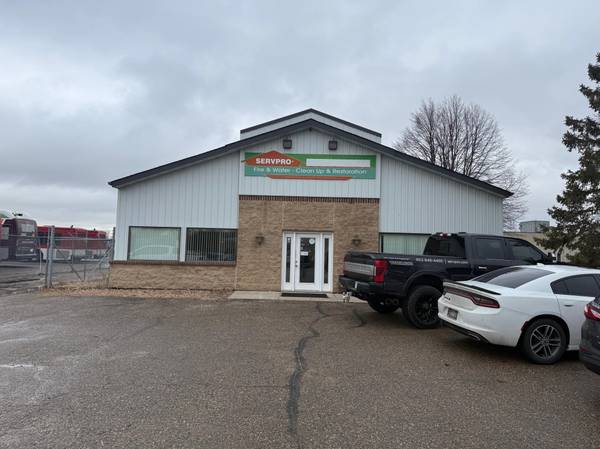 1504 30th ST NW, Faribault, MN 55021