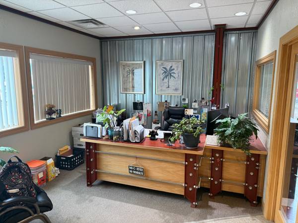 1504 30th ST NW, Faribault, MN 55021