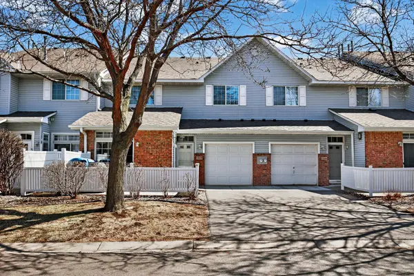 15610 Garnet WAY, Apple Valley, MN 55124