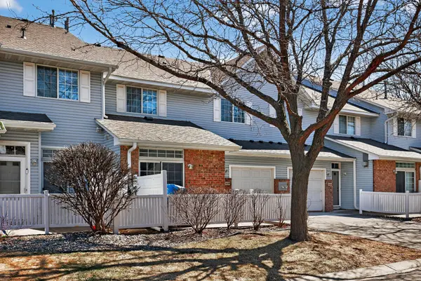 15610 Garnet WAY, Apple Valley, MN 55124