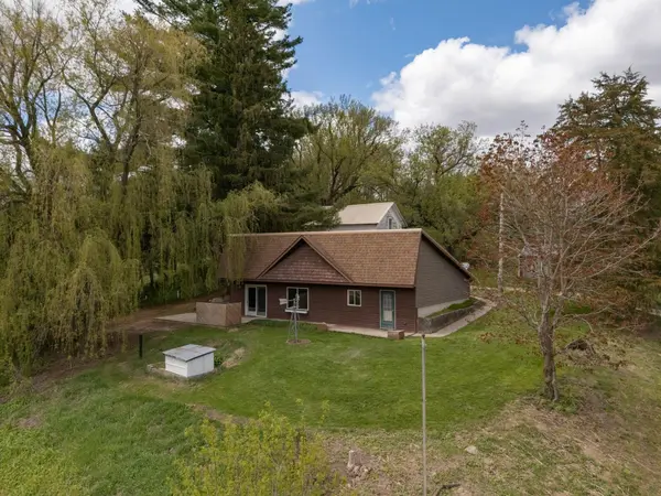 33704 County 25 N, Peterson, MN 55962
