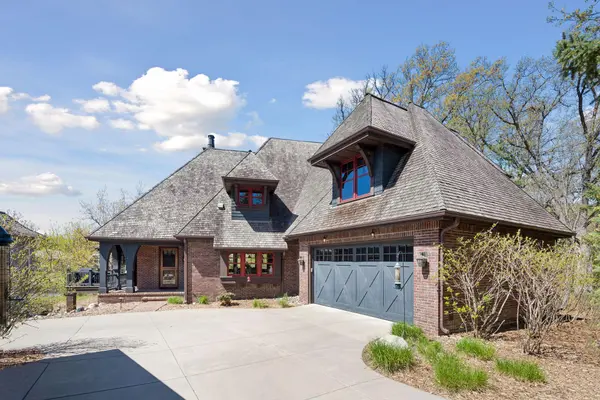 1610 Locust Hills PL, Wayzata, MN 55391