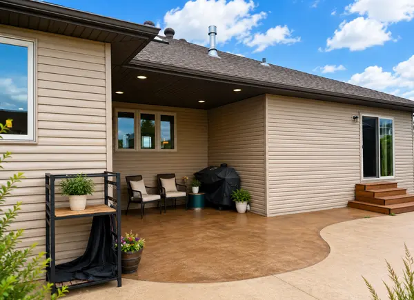 6810 24 ST S, Fargo, ND 58104