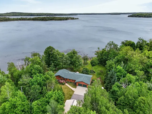 21773 Bay Port PL, Cohasset, MN 55721