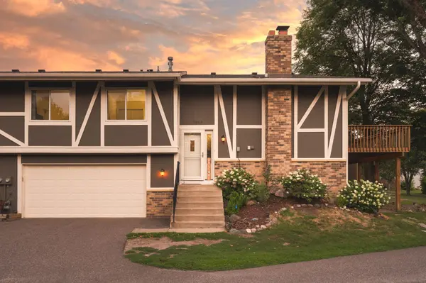 7864 Yucca LN N, Maple Grove, MN 55311